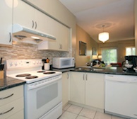 Kitchen Fully Equipped Five Appliances Markham