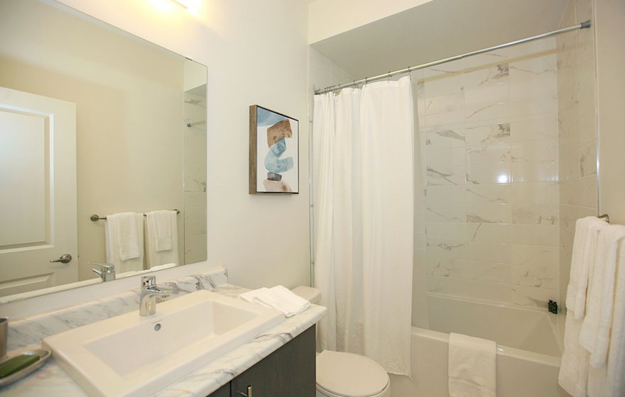 Second Bathroom 3 Piece Fully Furnished Apartment Suite Maple