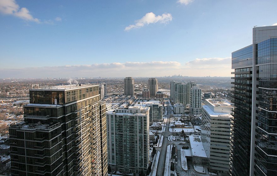 Balcony View Fully Furnished Apartment Suite North York