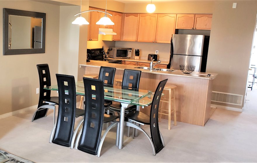 Kitchen Fully Equipped Five Appliances Mississauga